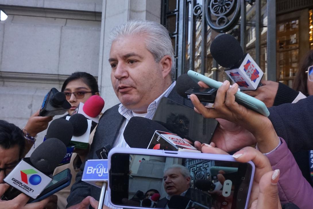 CC exige al Gobierno renunciar a contratos de litio o abandonará la mesa de diálogo