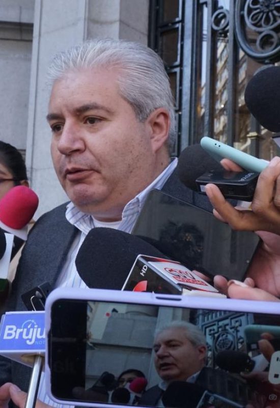 CC exige al Gobierno renunciar a contratos de litio o abandonará la mesa de diálogo